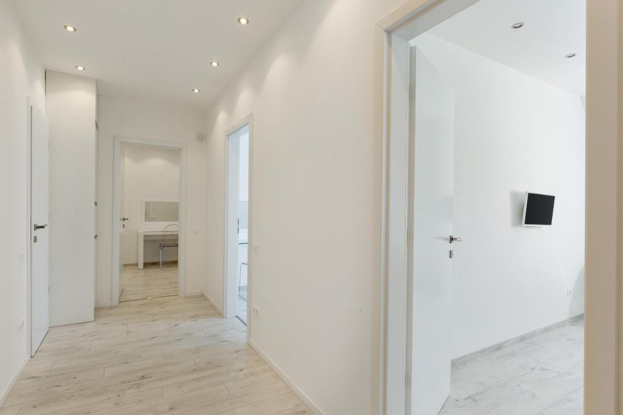 Budapest Central Square 2 Bedrooms Suite - Michaelides Voeroesmarty Square Residences 외부 사진